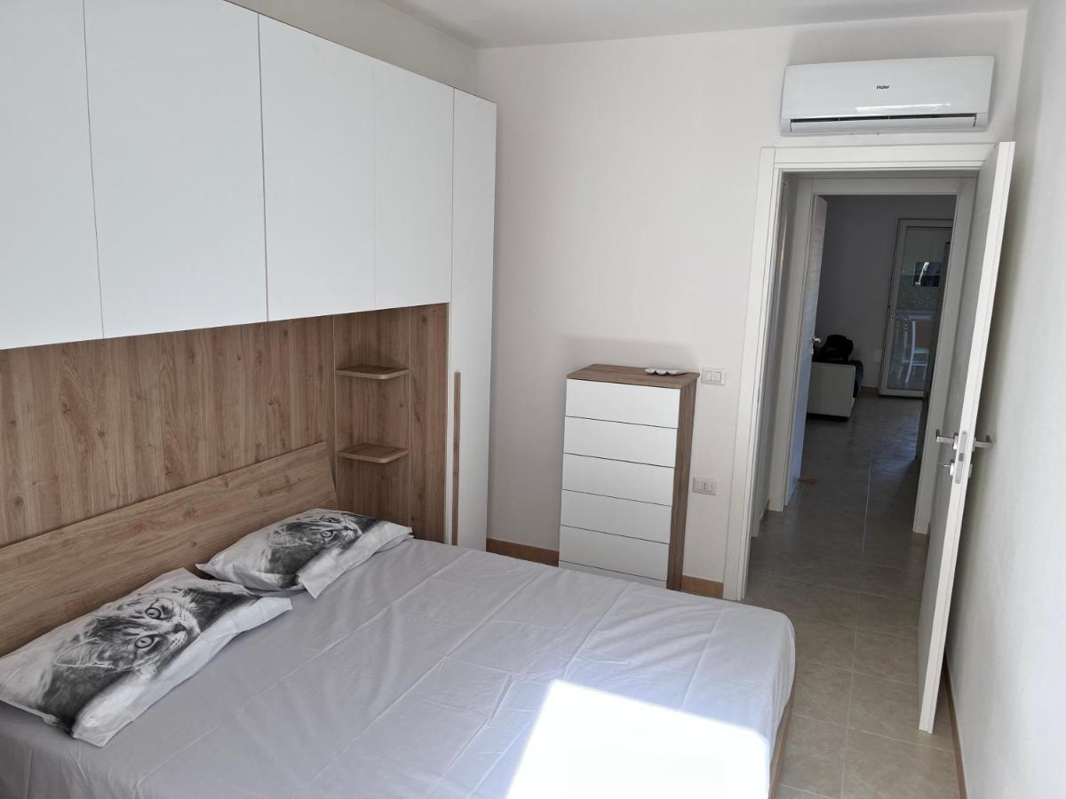 Residence Le Maree Porto Pino Kültér fotó
